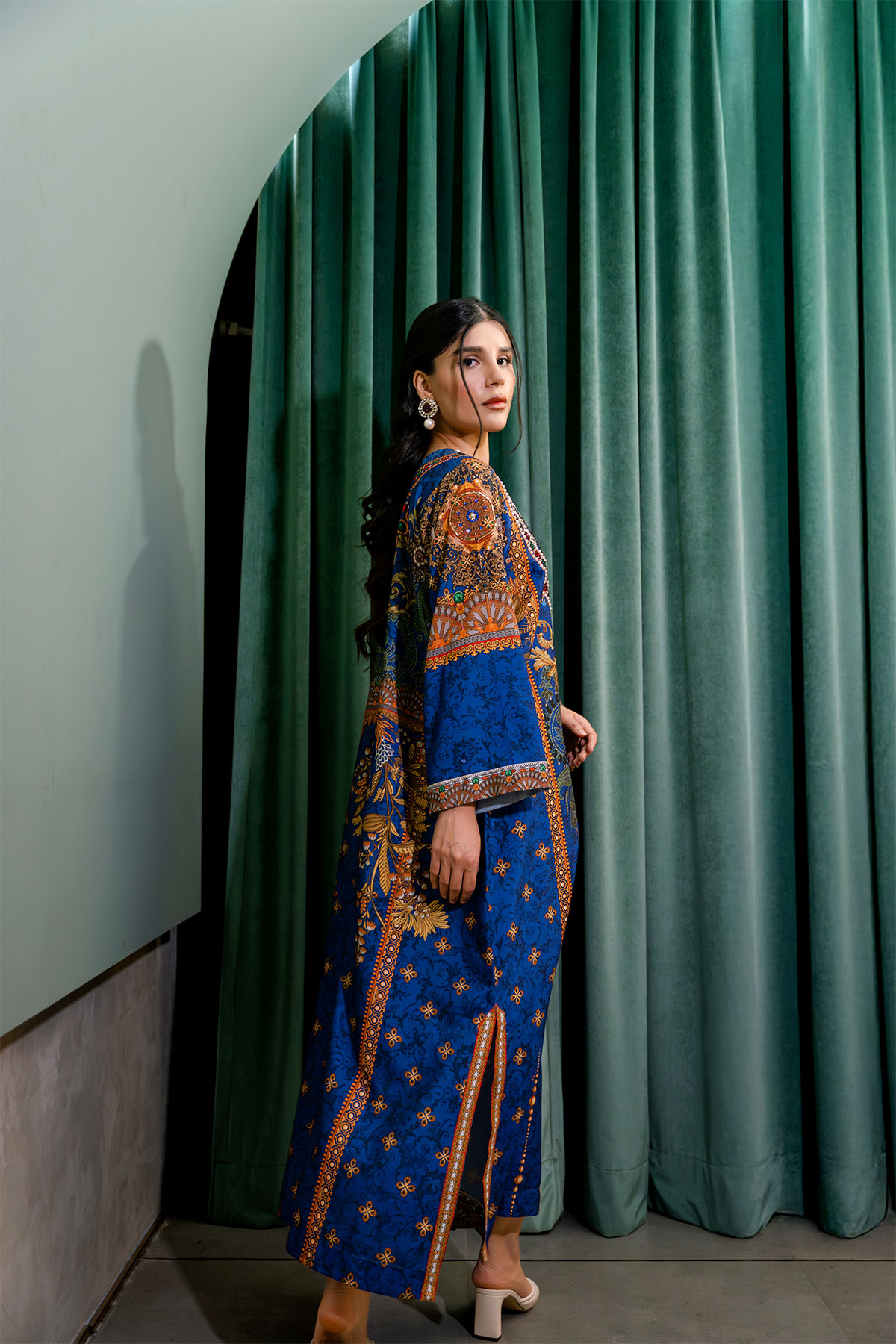 Dara-e-Noor 2.0 - Sapphire, L