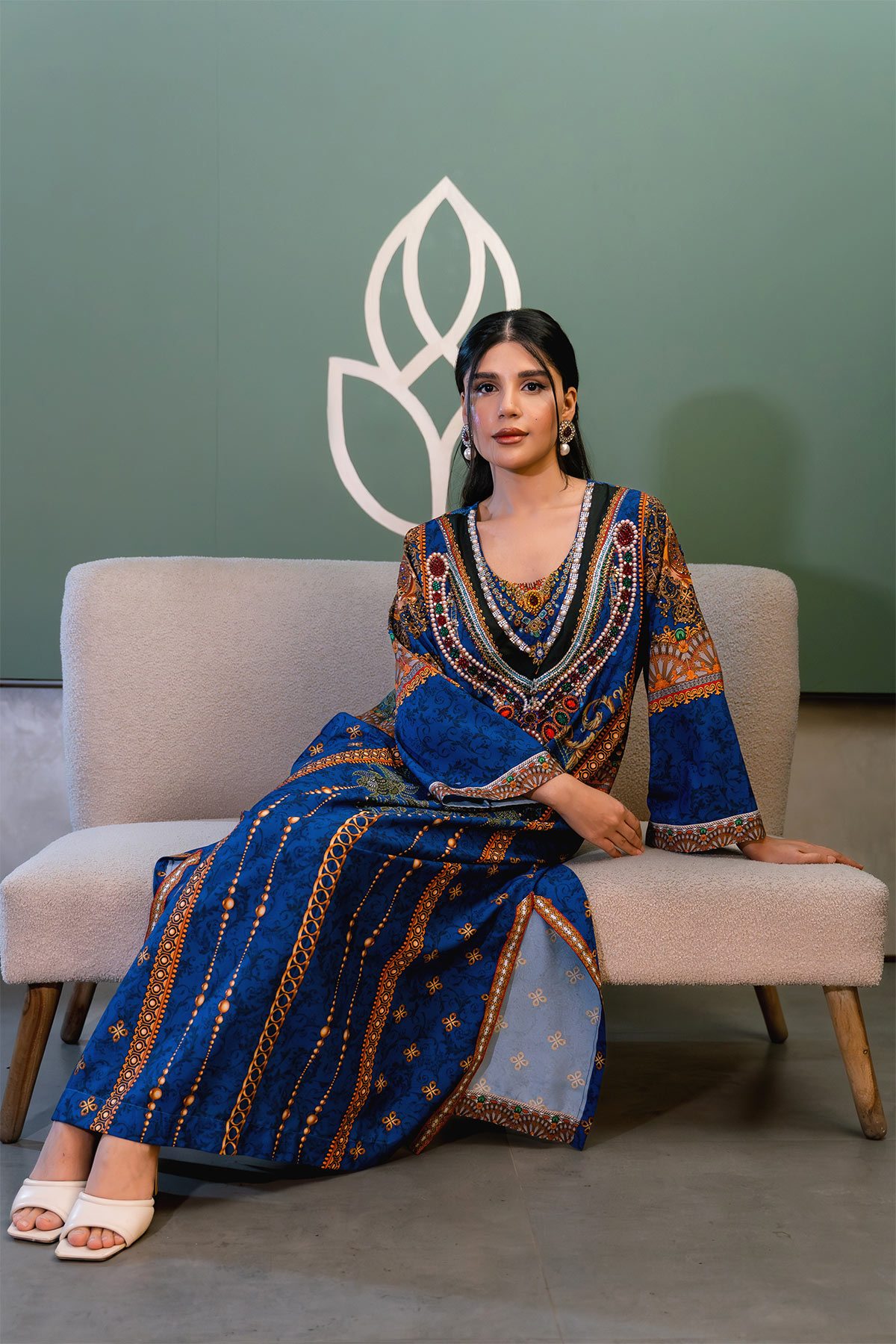 Dara-e-Noor 2.0 - Sapphire, L